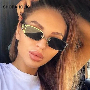 Chic Square Sunglasses – Vintage Travel Essential