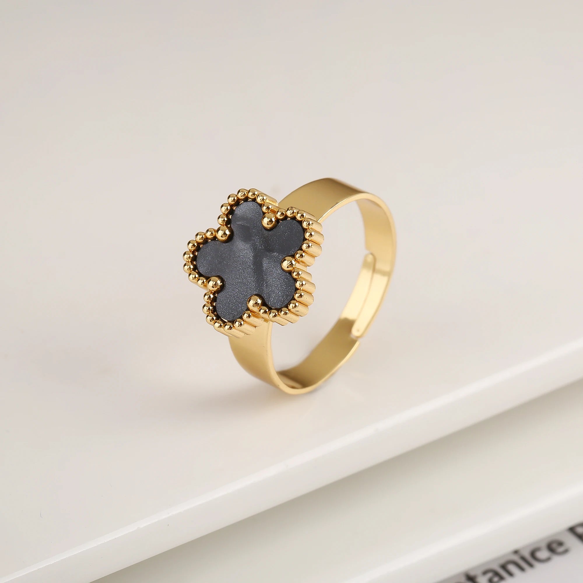 Lucky Leaf Ring