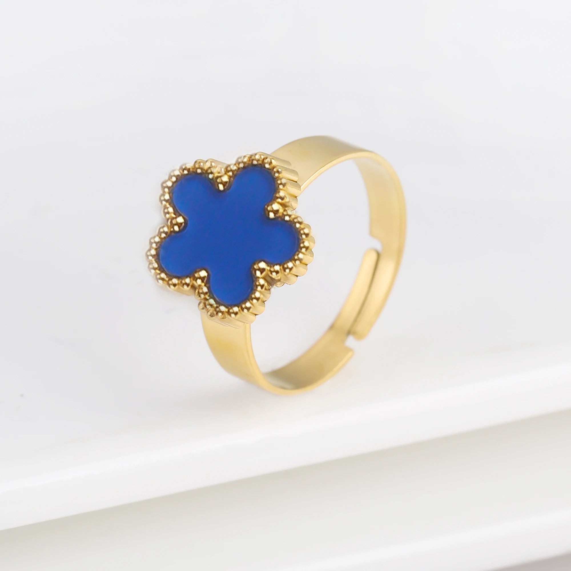 Lucky Leaf Ring
