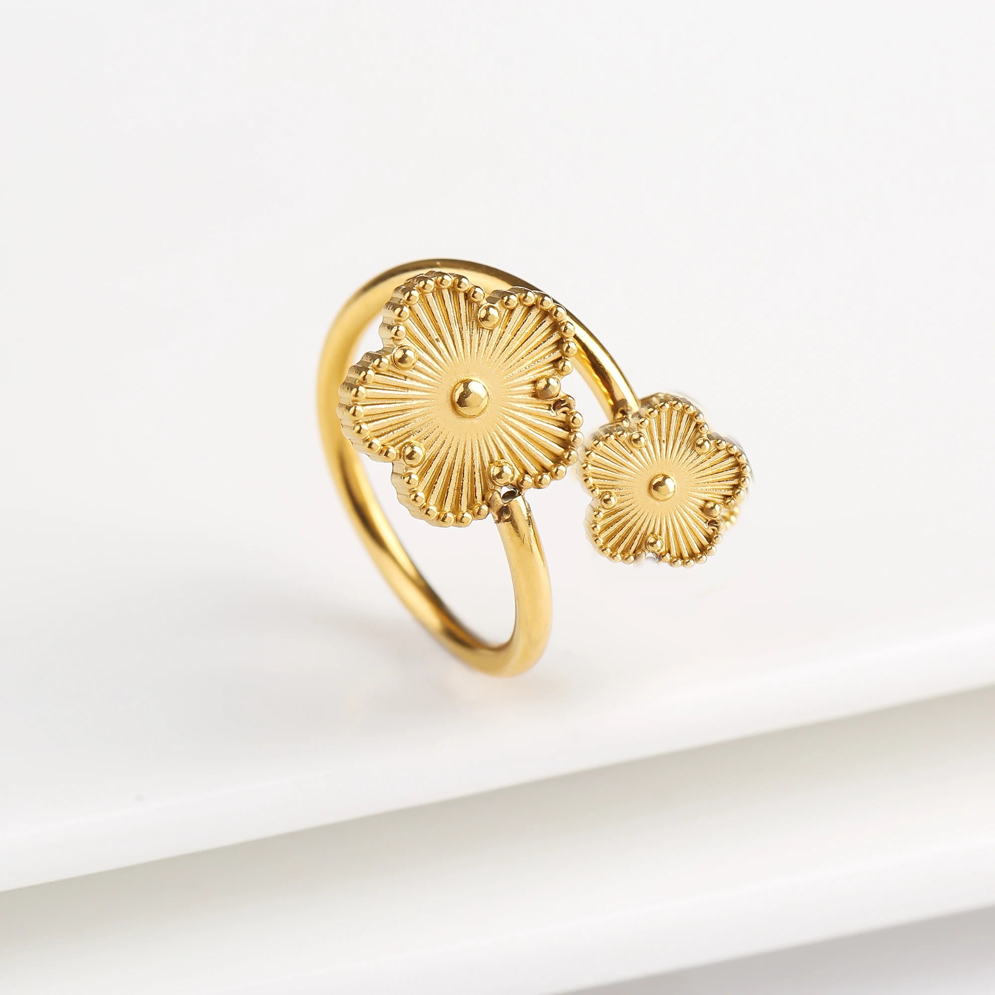 Lucky Leaf Ring