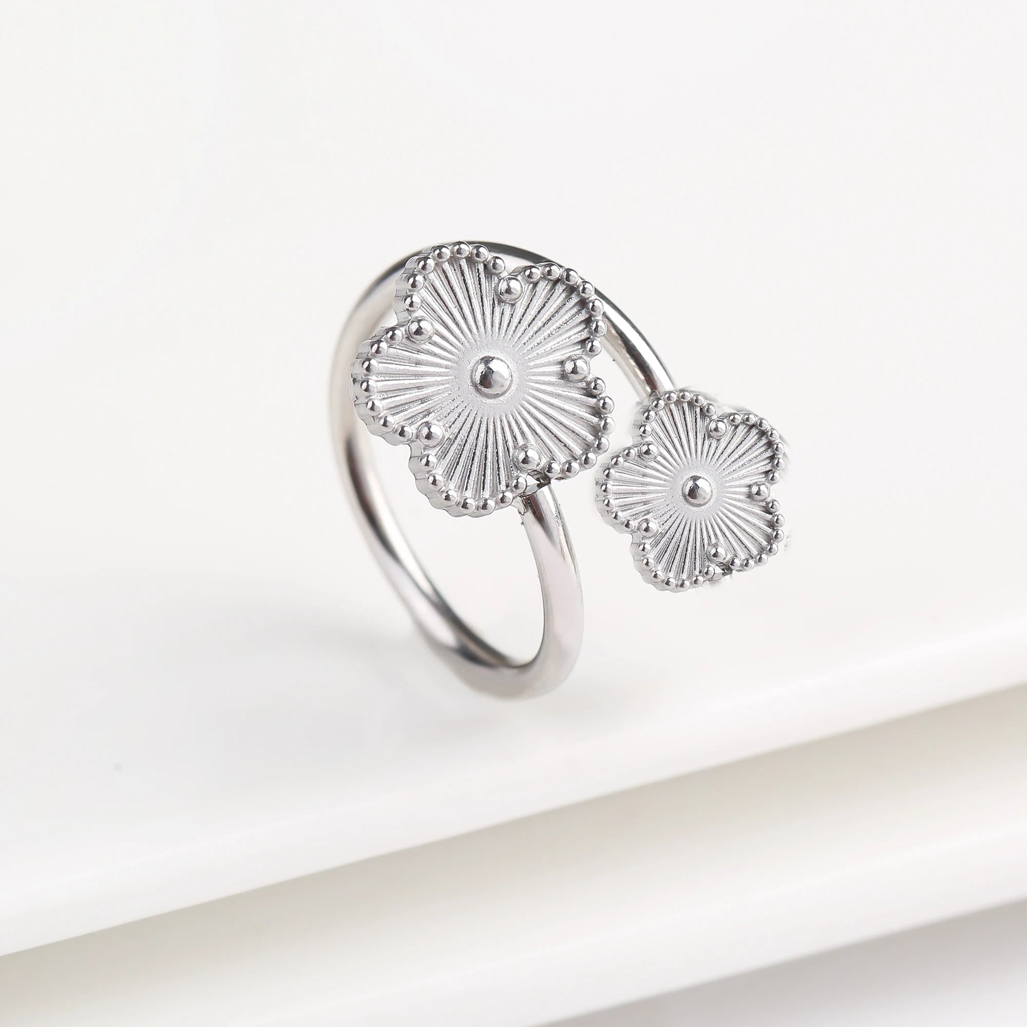 Lucky Leaf Ring